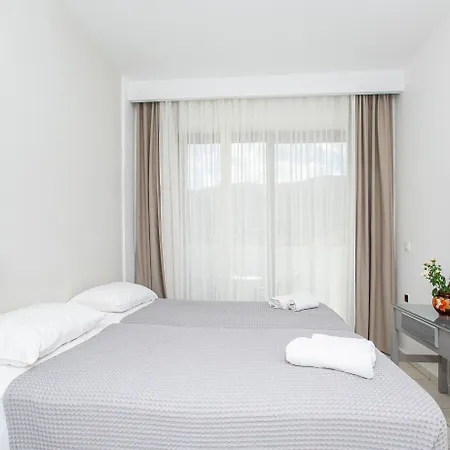 Hermes 3* Malia (Crete)