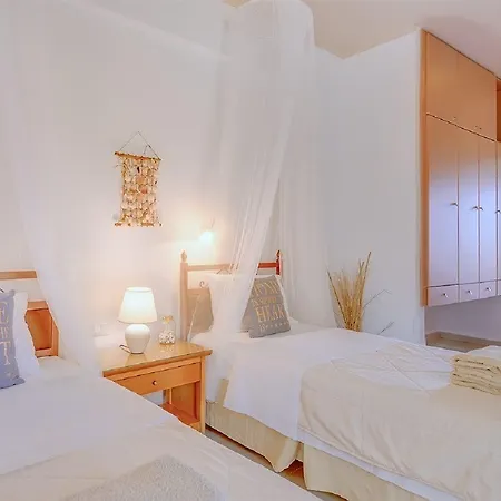 Notos Heights & Aparthotel