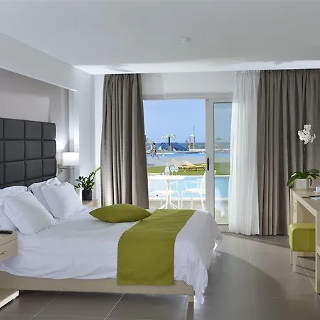 Carolina Mare Hotel 4*
