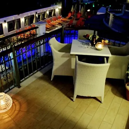 Aparthotel Bella Elena By Estia