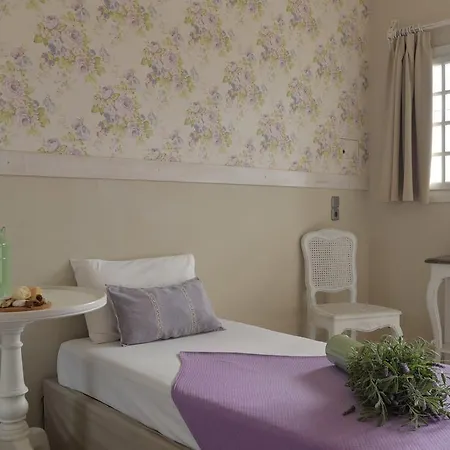 Golden Sun Boutique Aparthotel 3*