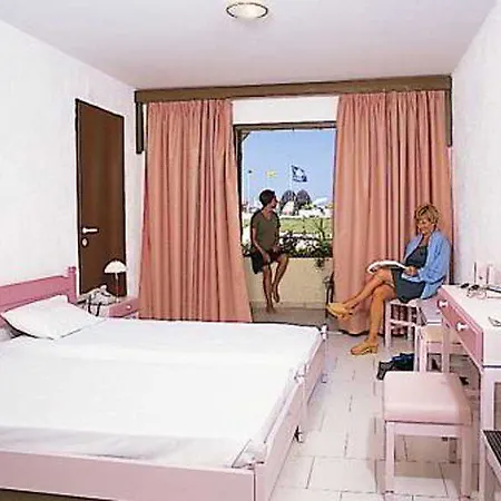 Carolina Mare Hotel Malia