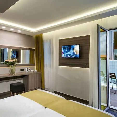 Carolina Mare 4* Malia