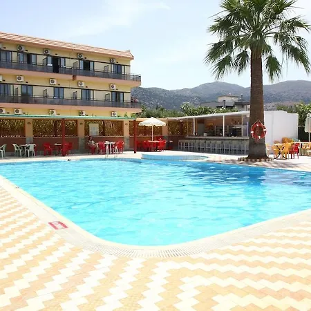 Hotel Triton Garden Malia