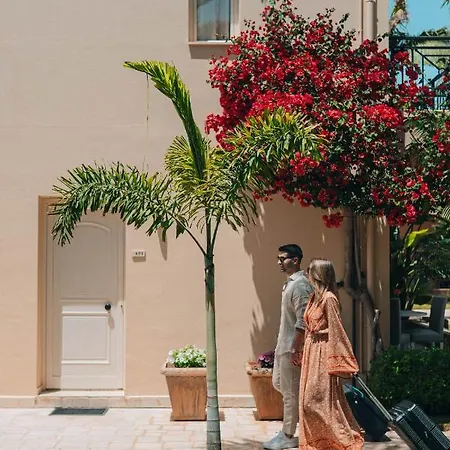 Danaides Hotel 4*