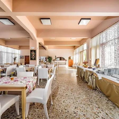 Hotel Harmony &