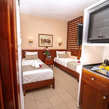 Philoxenia & 3* Malia