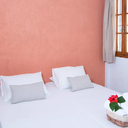 Anna Maria Hotel 3*
