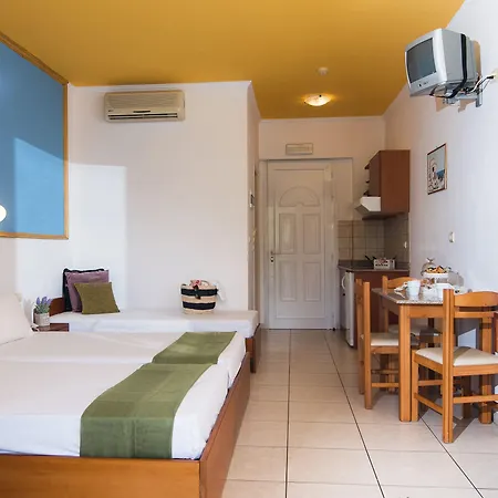 Yiannis Manos 3*