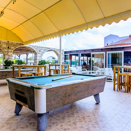 Aparthotel Yiannis Manos