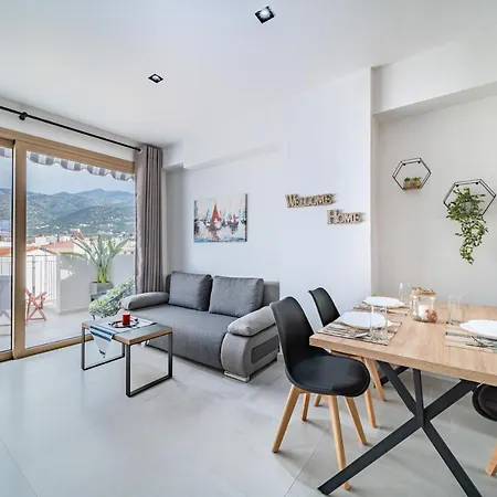 Napoleon Apartment