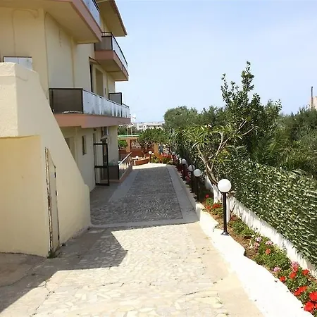 Hotel Triton Garden