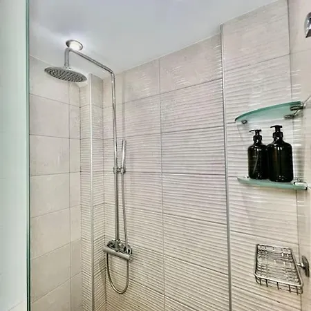 Apartment Yela *