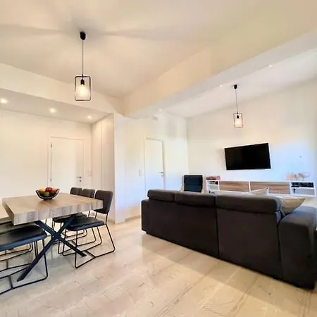 Apartment Yela *
