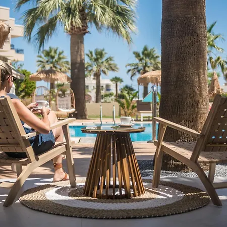 Ammos Boutique Apartments & Suites