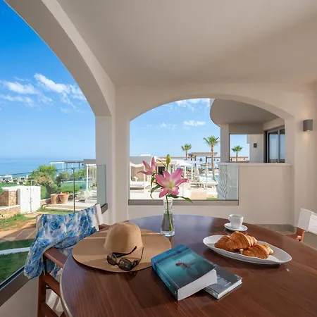 Leilighetshoteller Parthenis Beach, By The Sea 3*