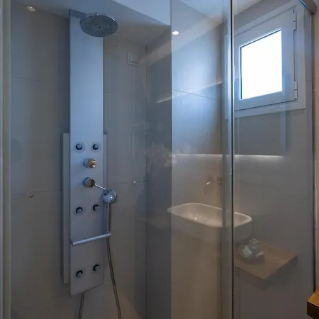 Hotel Akrogiali Garden 3*