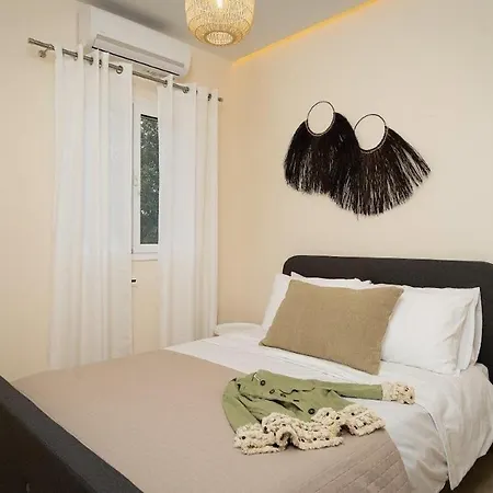Retreat In Apartment Malia (Crete)