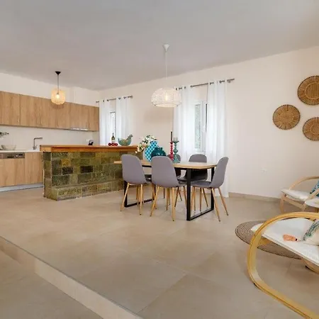Retreat In Apartment Malia (Crete)