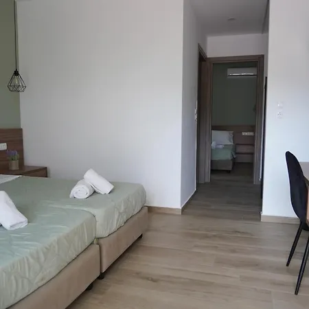 Primavera Hotel *