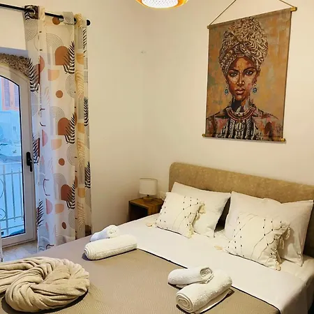 Napoleon Apartment