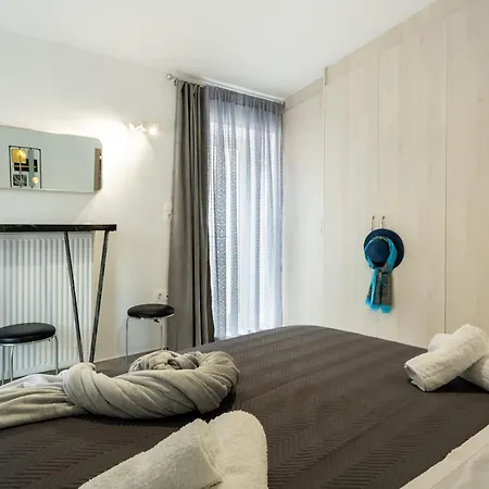 Napoleon Apartment