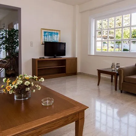 Aparthotel Manolis 3*