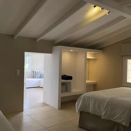 Aparthotel Parthenis & 3*