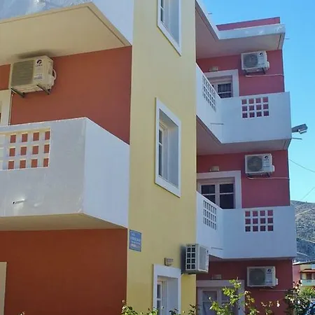 7 Days & Apts Apartment *