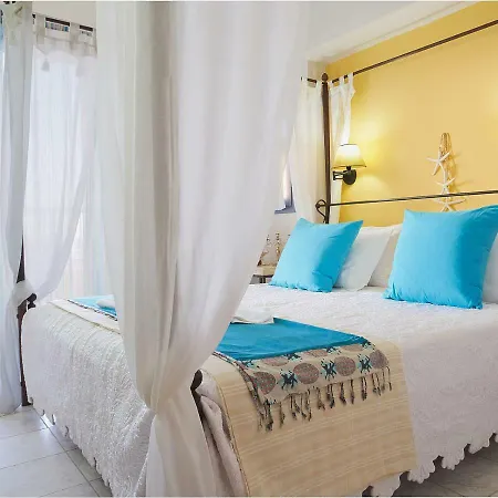 Golden Bay Aparthotel 3*