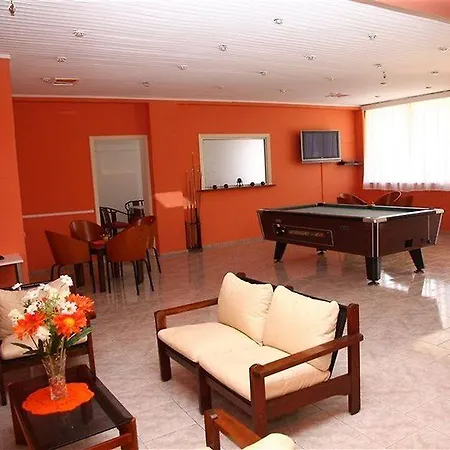 Triton Garden Hotel 3*