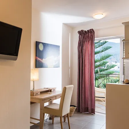 Mirage Hotel *