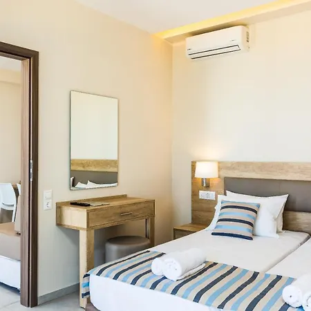 Aparthotel Theo Star 3*