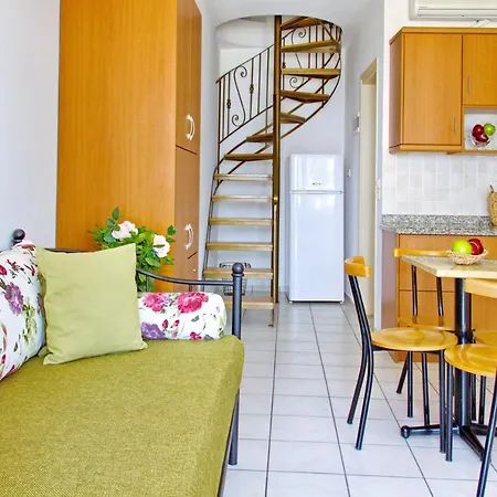 Hotel Maria Rousse Malia