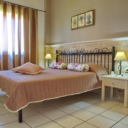 Maria Rousse Hotel