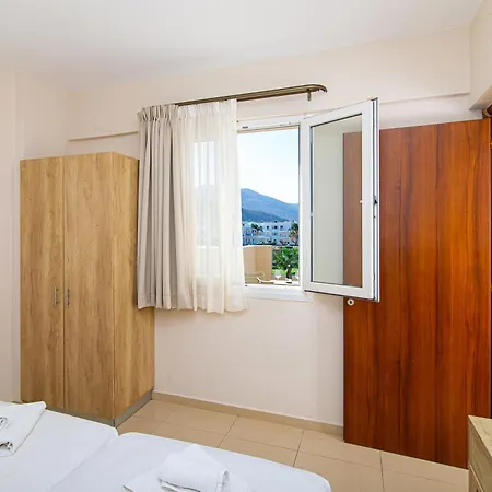 Theo Star Aparthotel Malia (Crete)