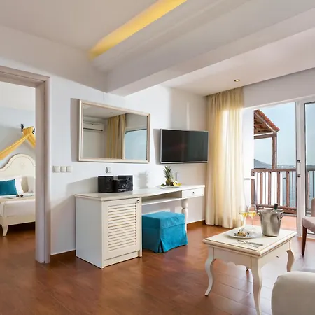 Resort Alexander Hotel&village 5*