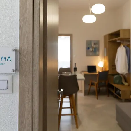 Omalia Apartment