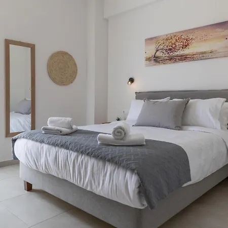 Omalia * Malia (Crete)