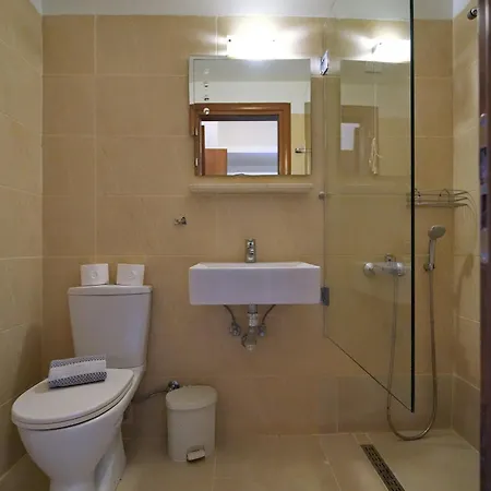 Pearl Boutique Road Hotel 4*