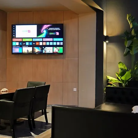 Pearl Boutique Road Hotel