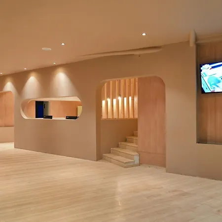 Hotel Pearl Boutique Road