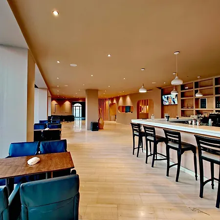 Pearl Boutique Road Hotel 4*