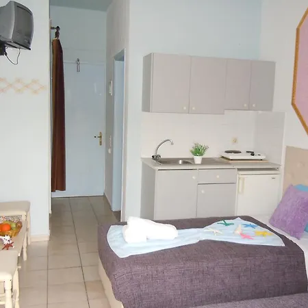 Minoa Sun Malia