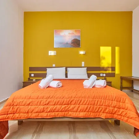 Apartment Lotus Studios *
