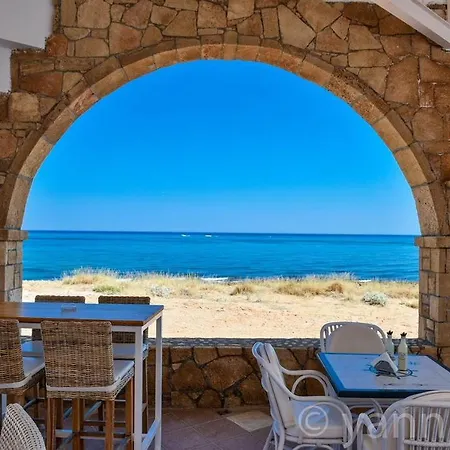 Pyrgos Blue Aparthotel 3*