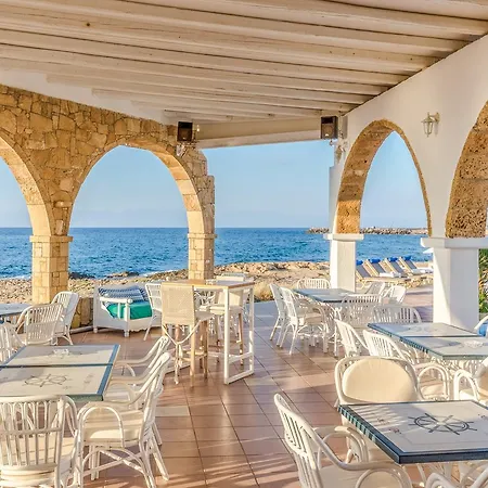 Pyrgos Blue 3*