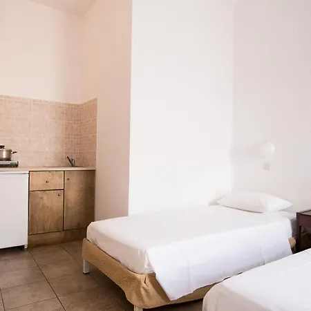 Ibiscus Hotel 2*