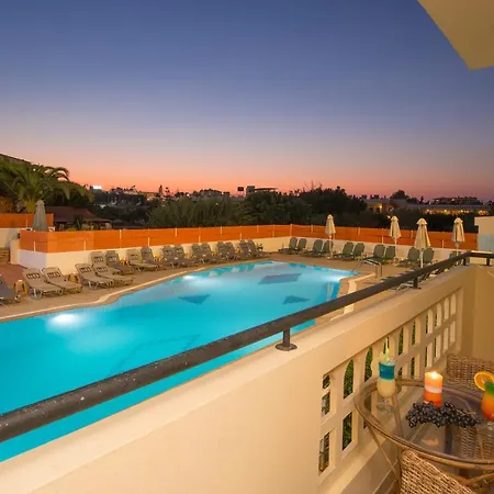Stonewell Aparthotel
