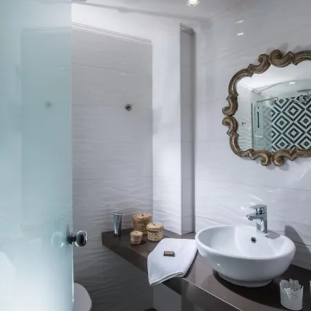 Sarpidon Aparthotel 3*
